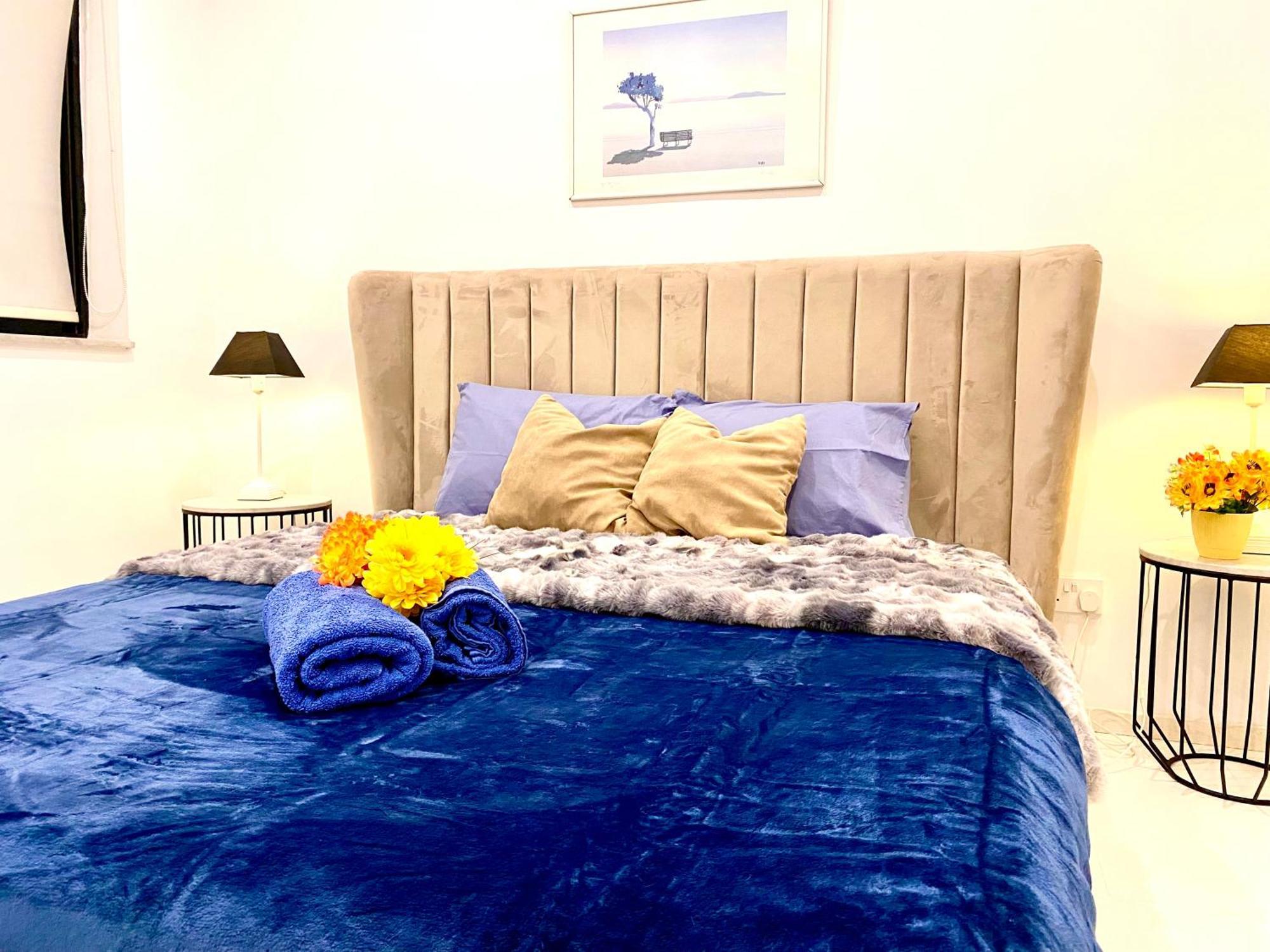 Seafront Harbour Haven - Steps To Ferry, Shops And Beaches Sliema Exterior foto