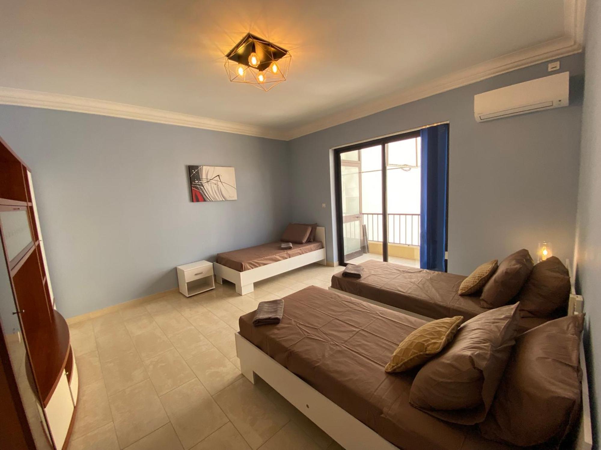Seafront Harbour Haven - Steps To Ferry, Shops And Beaches Sliema Exterior foto