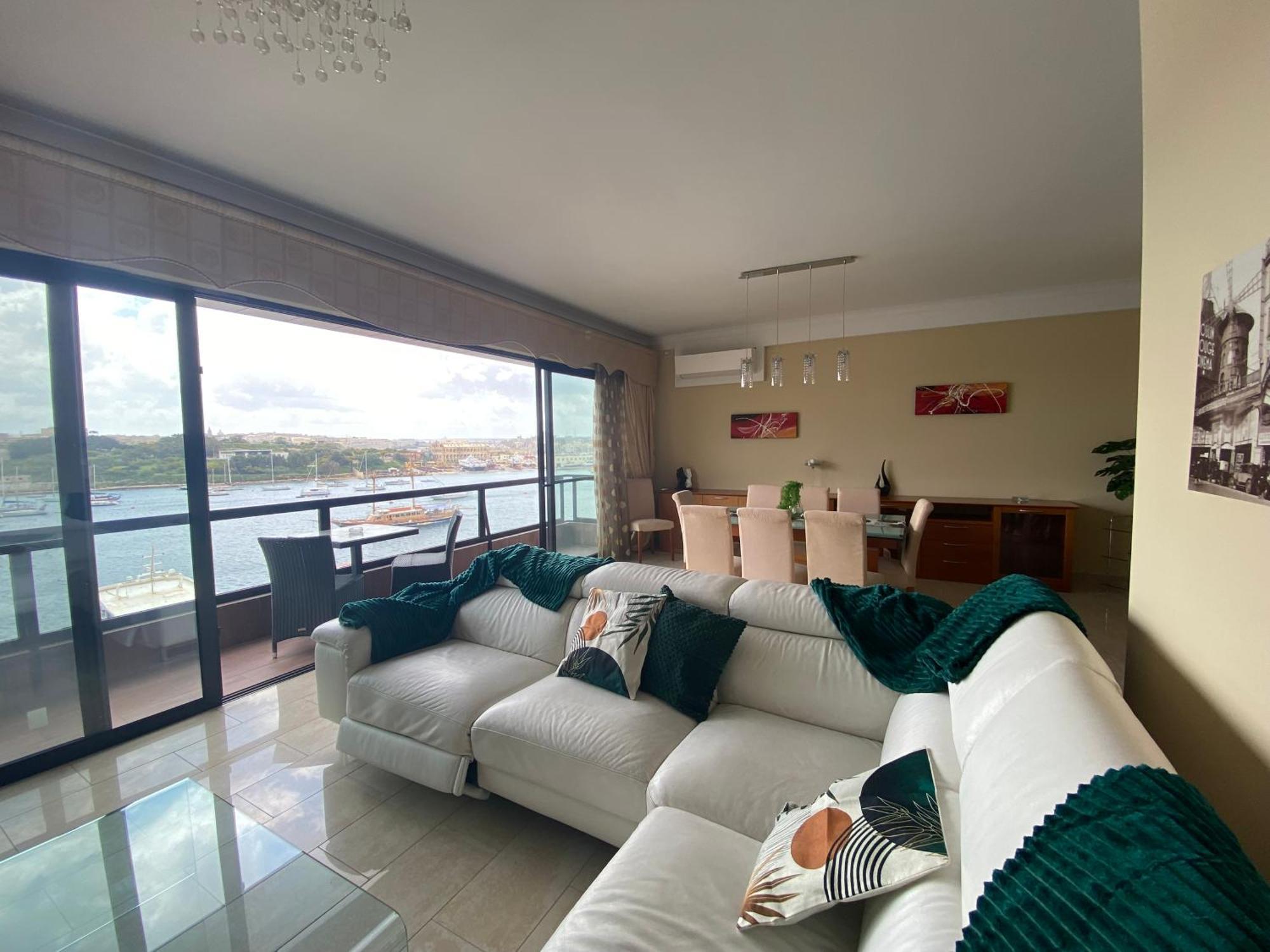 Seafront Harbour Haven - Steps To Ferry, Shops And Beaches Sliema Exterior foto